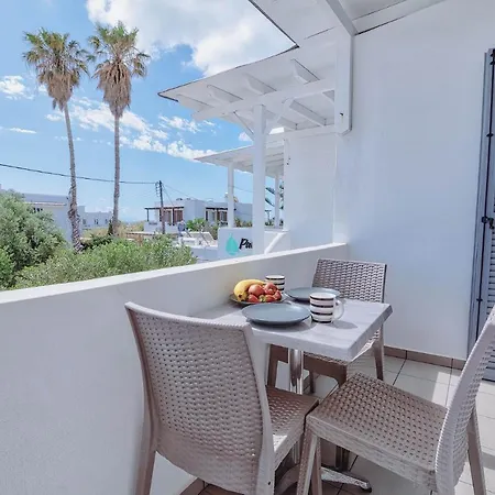 מלון Pavlos Place 2*