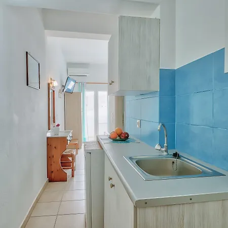 Pavlos Place אנטיפארוס