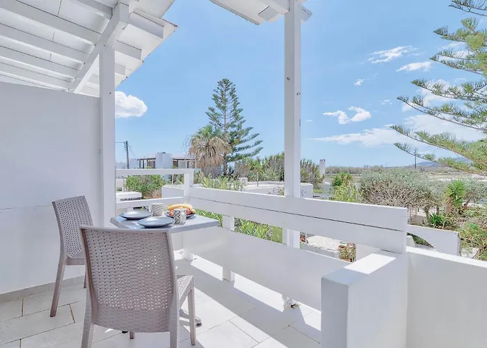 Pavlos Place Antiparos Town