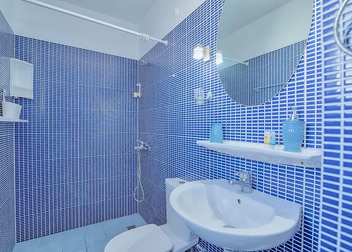 Pavlos Place Αντίπαρος