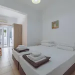 Ξενοδοχείο Pavlos Place 2*