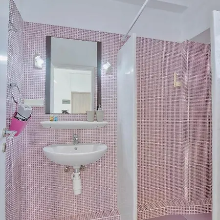 Pavlos Place 2* Antiparos by