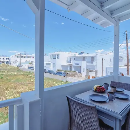 Pavlos Place Andíparosz Póli