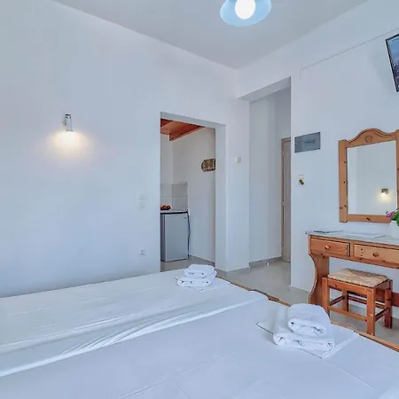 Pavlos Place فندق 2*