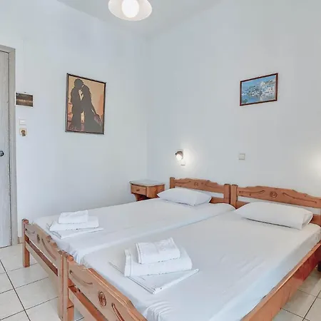 Pavlos Place Hotell