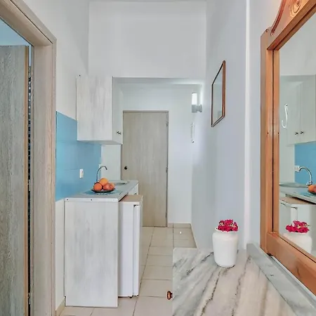 Pavlos Place 2*