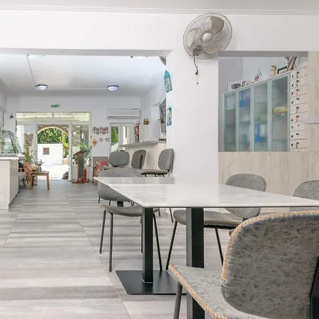 Pavlos Place Antiparos